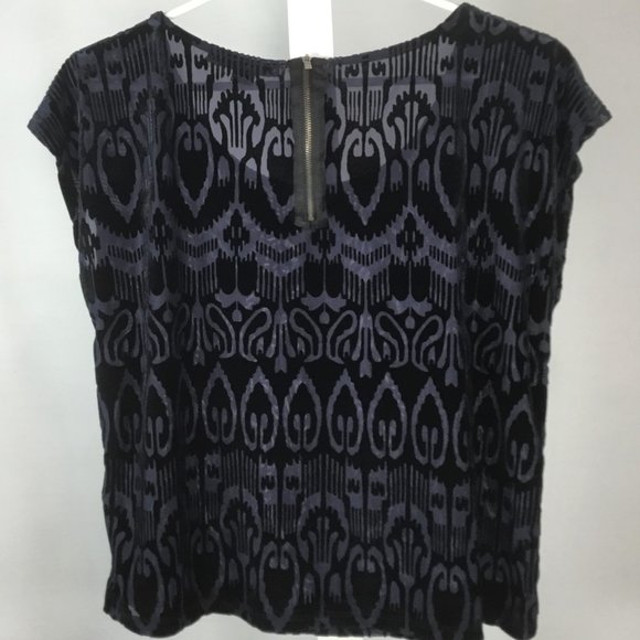 Forever 21 Navy Blue Velvet Top - Picture 2 of 2